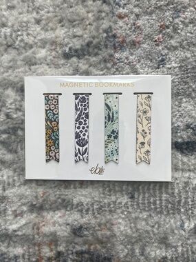 Elyse Breanne Magnetic Bookmark Set of 4 - Winter Tones